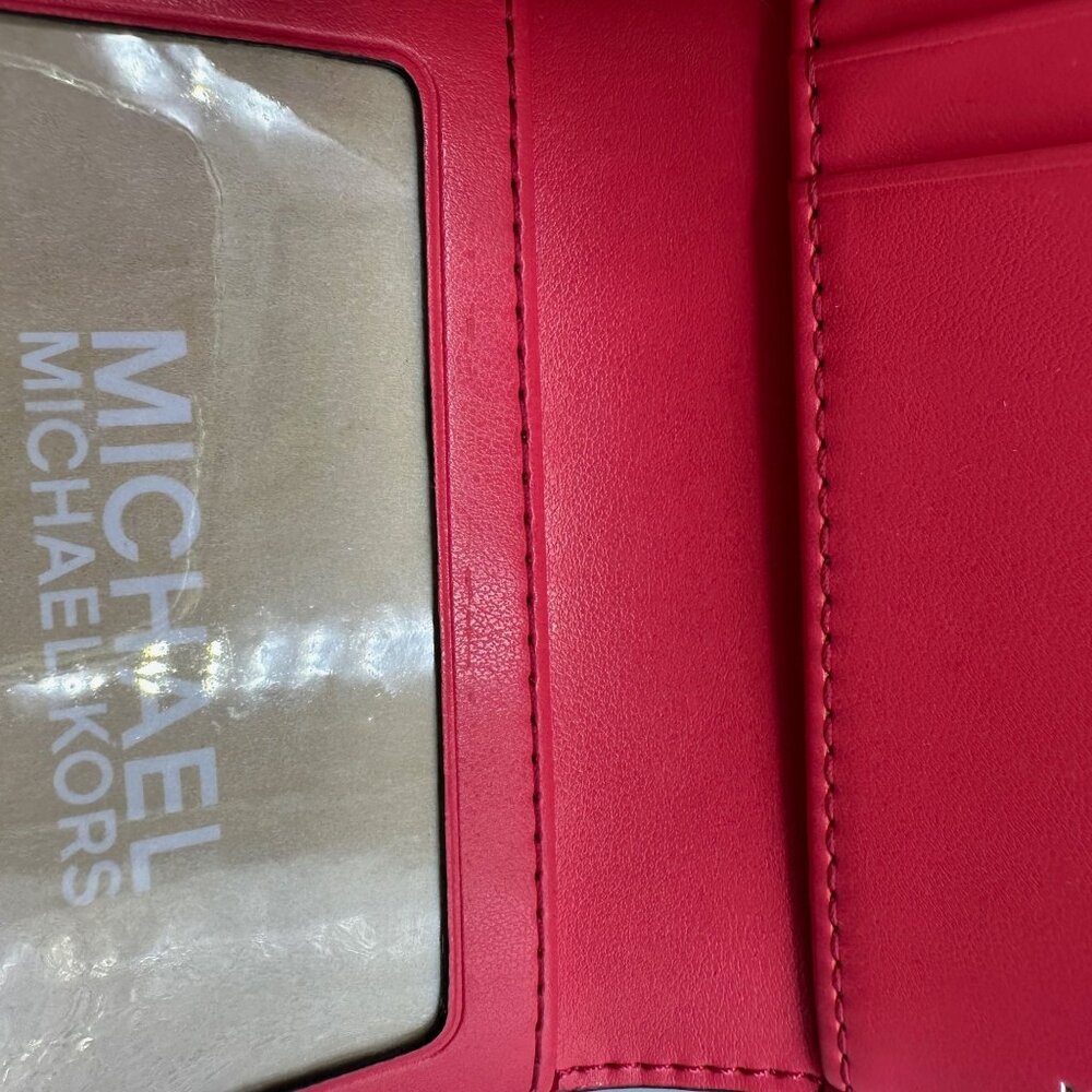 Michael Kors Greenwich Med Envelope Trifold Wallet Geranium Saffiano NWT *READ* - Picture 9 of 16